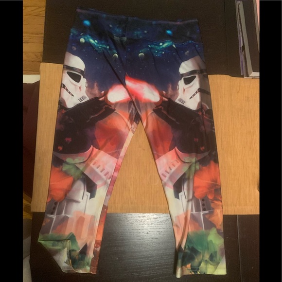 Star Wars Capri Leggings - Picture 1 of 3